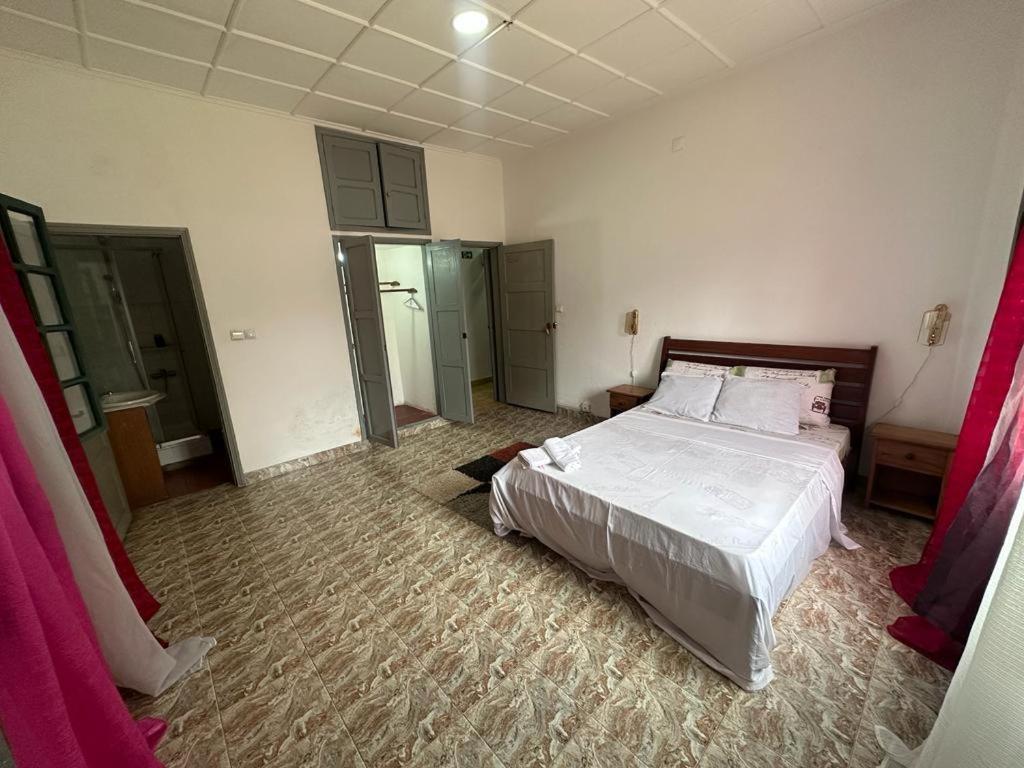 J Nova Lda Apartment Сао Томе Екстериор снимка